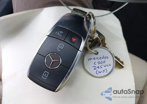 2019 Mercedes-Benz C 300 4Matic from USA, damaged, VIN 55SWF8EB5KU300556